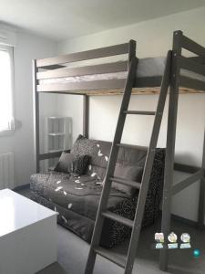 For rent Lyon-7eme-arrondissement 1 room 19 m2 Rhone (69007) photo 1