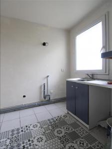 Louer Appartement Courdimanche 1030 euros