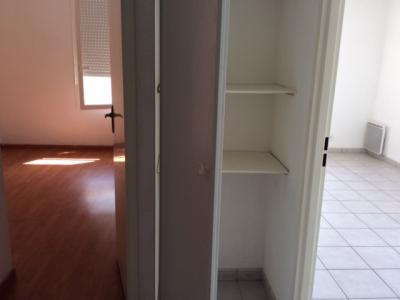 For rent Begles 2 rooms 47 m2 Gironde (33130) photo 3