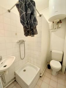 For sale Levallois-perret 1 room 13 m2 Hauts de Seine (92300) photo 3