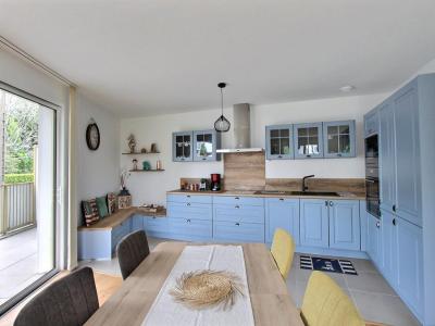 For sale Vannes 3 rooms 87 m2 Morbihan (56000) photo 3