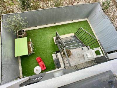 For sale Bordeaux 3 rooms 65 m2 Gironde (33300) photo 0