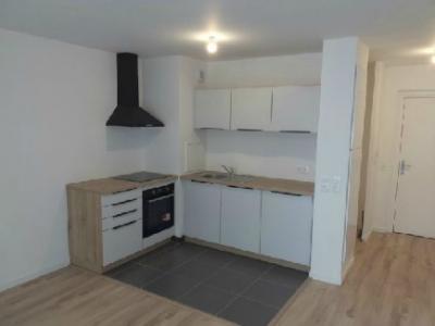 For rent Reims 2 rooms 45 m2 Marne (51100) photo 0