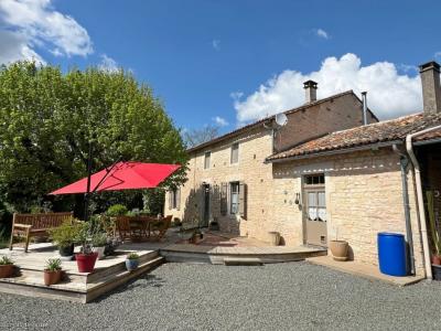 For sale Sauze-vaussais 6 rooms 273 m2 Deux sevres (79190) photo 0