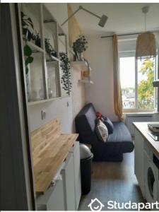 For rent Villeurbanne 1 room 14 m2 Rhone (69100) photo 2