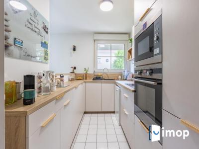 For sale Noisy-le-grand 3 rooms 65 m2 Seine saint denis (93160) photo 2