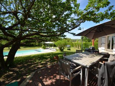 Acheter Maison Montpon-menesterol 387400 euros