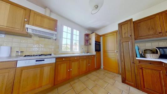 For sale A DEUX PAS DU LAC 4 rooms 90 m2 Gironde (33680) photo 4