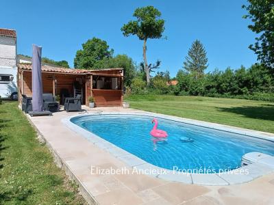 For sale Vergne 10 rooms 292 m2 Charente maritime (17400) photo 1