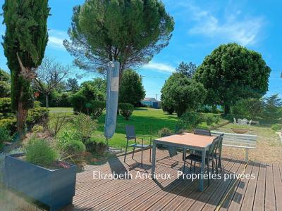 For sale Vergne 10 rooms 292 m2 Charente maritime (17400) photo 2