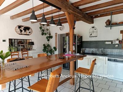 For sale Vergne 10 rooms 292 m2 Charente maritime (17400) photo 3