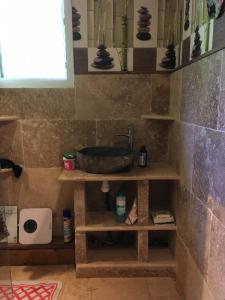 For sale Aveze 4 rooms 96 m2 Gard (30120) photo 3