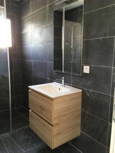 For rent Revel 4 rooms 117 m2 Haute garonne (31250) photo 2