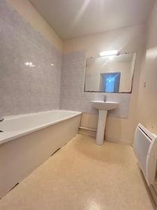 For sale Toulouse 3 rooms 63 m2 Haute garonne (31200) photo 4
