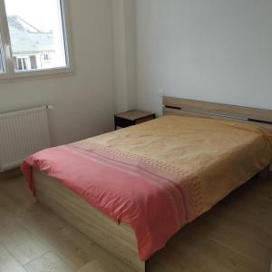 For rent Sable-sur-sarthe 1 room 35 m2 Sarthe (72300) photo 0