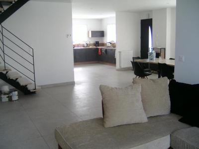 For rent Sable-sur-sarthe 1 room 35 m2 Sarthe (72300) photo 4