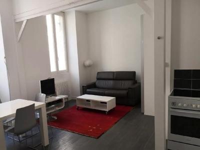 For rent Bordeaux 1 room 34 m2 Gironde (33000) photo 1