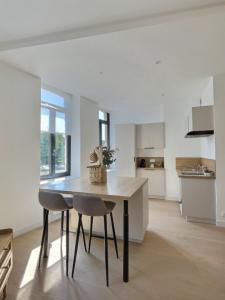 For sale Lille 2 rooms 44 m2 Nord (59000) photo 2