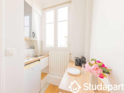 Louer Appartement 10 m2 Paris-16eme-arrondissement