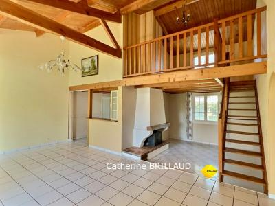 For sale Lucon 5 rooms 106 m2 Vendee (85400) photo 1