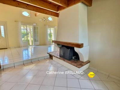 For sale Lucon 5 rooms 106 m2 Vendee (85400) photo 4