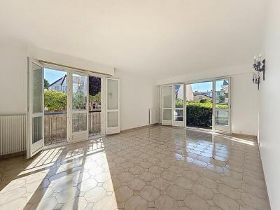 For sale Villejuif 3 rooms 75 m2 Val de Marne (94800) photo 2