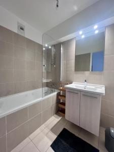 Annonce Location Appartement Paris-15eme-arrondissement 75