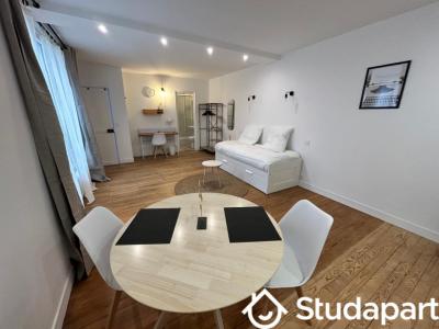 Louer Appartement 30 m2 Paris-14eme-arrondissement