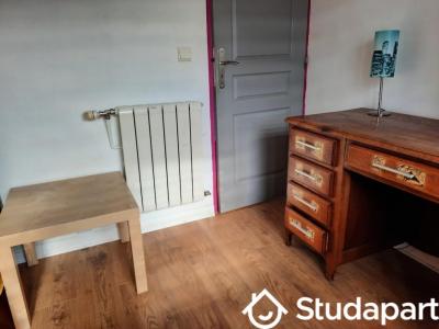 For rent Nantes 1 room 10 m2 Loire atlantique (44300) photo 2