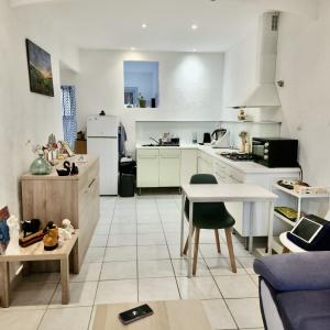 For sale CENTRE RIVE DROITE 2 rooms 34 m2 Herault (34250) photo 2
