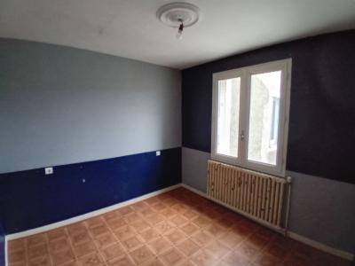 For sale CENTRE VILLAGE 4 rooms 76 m2 Ain (01330) photo 3