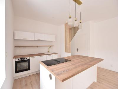 For sale CENTRE VILLE 5 rooms 107 m2 Maine et loire (49300) photo 1
