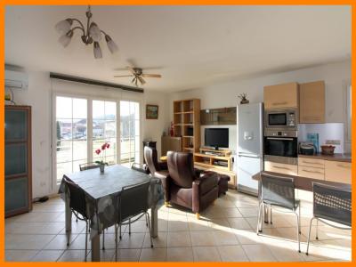 For sale 3 rooms 65 m2 Ain (01120) photo 1