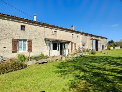 For sale 4 rooms 135 m2 Deux sevres (79190) photo 0