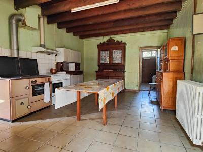 For sale 4 rooms 135 m2 Deux sevres (79190) photo 1