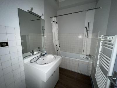 For sale CENTRE VILLE 1 room 35 m2 Ain (01000) photo 3