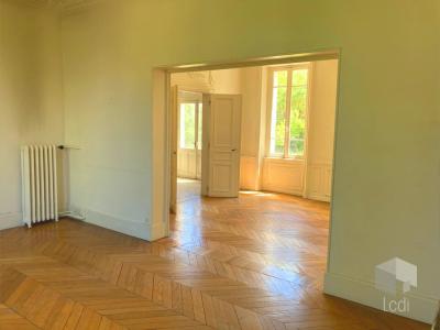 For sale Montelimar 14 rooms 318 m2 Drome (26200) photo 3