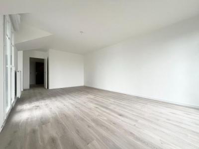 For sale Plaisir 4 rooms 83 m2 Yvelines (78370) photo 2