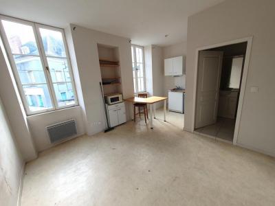 For sale Bourges 2 rooms 30 m2 Cher (18000) photo 0