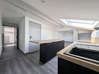 For sale Riom 2 rooms 52 m2 Puy de dome (63200) photo 2