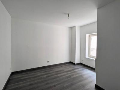 For sale Riom 2 rooms 52 m2 Puy de dome (63200) photo 4