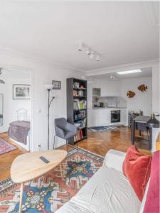For rent Paris-14eme-arrondissement 2 rooms 38 m2 Paris (75014) photo 3
