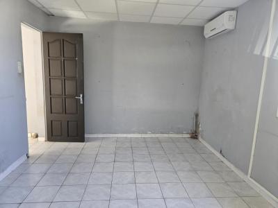 For rent Saint-pierre 200 m2 Reunion (97410) photo 0