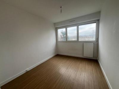 For sale Palaiseau 4 rooms 74 m2 Essonne (91120) photo 2