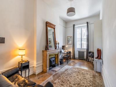 For sale Lyon-7eme-arrondissement 6 rooms 197 m2 Rhone (69007) photo 4