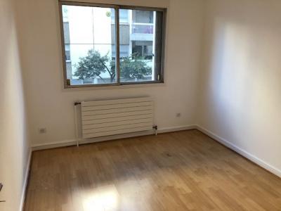 For rent Lyon-7eme-arrondissement 2 rooms 45 m2 Rhone (69007) photo 4