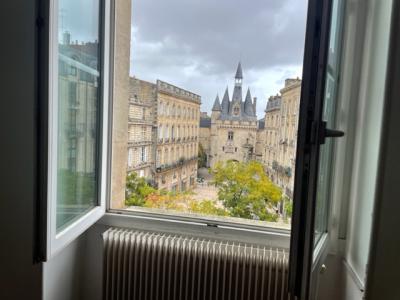 For rent Bordeaux 2 rooms 67 m2 Gironde (33000) photo 1