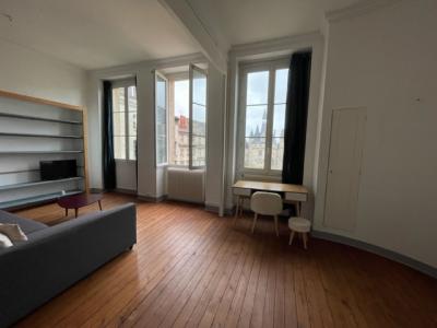 For rent Bordeaux 2 rooms 67 m2 Gironde (33000) photo 4