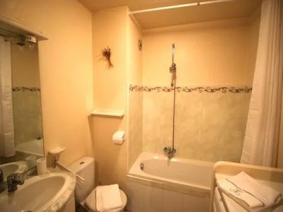 For rent Vallauris 2 rooms 45 m2 Alpes Maritimes (06220) photo 4