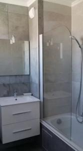 For rent Vallauris 1 room 30 m2 Alpes Maritimes (06220) photo 4
